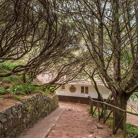 Rabacal Nature Spot Cottage Estreito Da Calheta Bagian luar foto